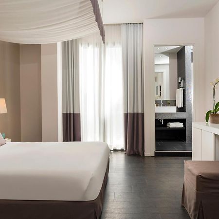 Hotel Ines กัตตอลิกา ภายนอก รูปภาพ