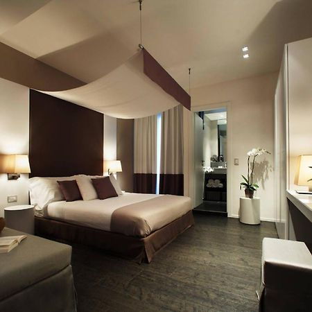 Hotel Ines กัตตอลิกา ภายนอก รูปภาพ