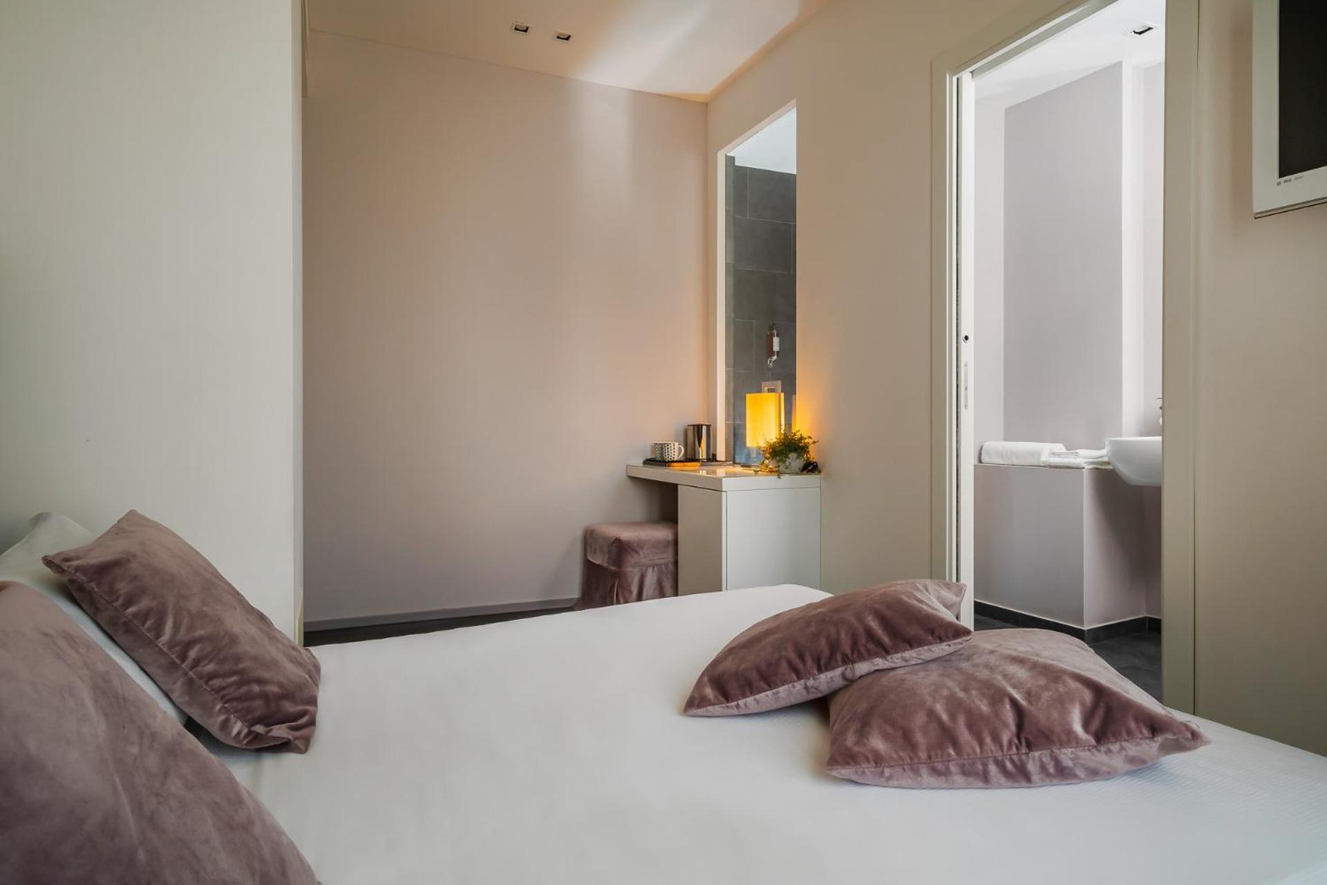 Hotel Ines กัตตอลิกา ภายนอก รูปภาพ